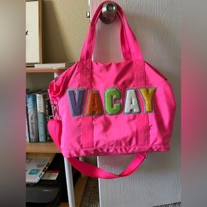 VACAY letter patch duffel bag